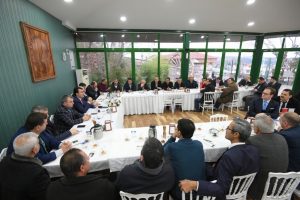 Bursa'da D&uuml;ndar muhtarlarla istişare yaptı