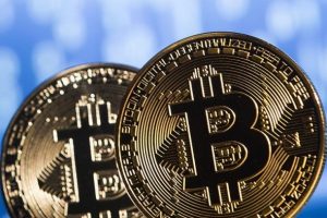 'Google'da Bitcoin'in aranması Trump'ın aranmasından daha fazla'