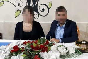D&uuml;ğ&uuml;n iptal edilince damat otomobil &ouml;n&uuml;ne atladı