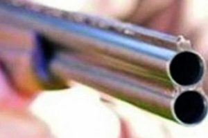 Taciz cinayeti! 17 yaşındaki kız babasını &ouml;ld&uuml;rd&uuml;