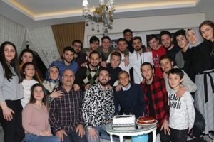 Yusuf Yazıcı 21 yaşında: Mesut &Ouml;zil de kutladı