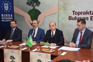 Bursa'da gen&ccedil;ler toprakla buluşuyor