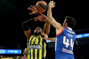 Jason Thompson şampiyonluklara odaklandı