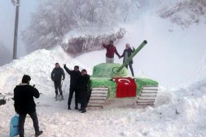 Afrin operasyonu'na destek i&ccedil;in kardan tank yaptılar