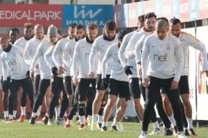 Galatasaray'da Konyaspor ma&ccedil;ı hazırlıkları s&uuml;r&uuml;yor