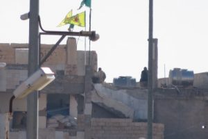 PKK/YPG'liler sınırda tadilat yaptı