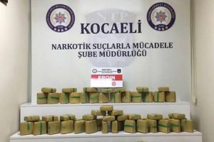 Kamyonda kilolarca uyuşturucu ele ge&ccedil;irildi