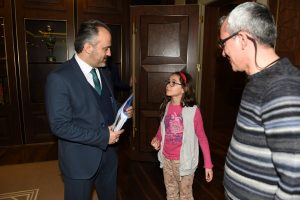 Bursa B&uuml;y&uuml;kşehir personeline '&ccedil;ek paylaş' &ouml;d&uuml;l&uuml;