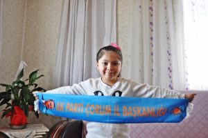 Minik İrem, Erdoğan'ı g&ouml;remeyince ağladı