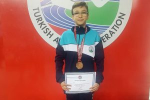 Uzun Atlamada Bronz Madalya Bursa'ya geldi