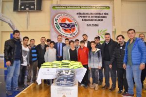 Bursa Gemlik'ten sporculara destek