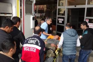 &Ccedil;atışmada yaralanan 5 asker Kilis'e getirildi