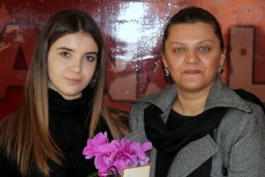 Bursa Yenişehir AK Parti Kadın Kolları Başkanı: "&Ccedil;alınmadık kapı bırakmayacağız"