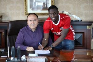 Henri Saivet s&ouml;zleşmeyi imzaladı