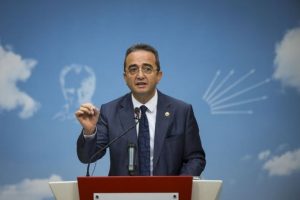 CHP S&ouml;zc&uuml;s&uuml; Tezcan'dan Muharrem İnce'nin 'imza baskısı' iddialarına yanıt