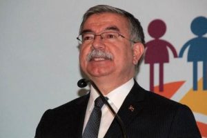 &Ouml;ğrencilere tabletten sonra bilgisayar geliyor