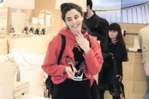 Nur Fettahoğlu alışveriş turunda