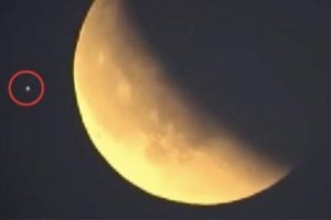 NASA'nın o g&ouml;r&uuml;nt&uuml;s&uuml; ortalığı karıştırdı!