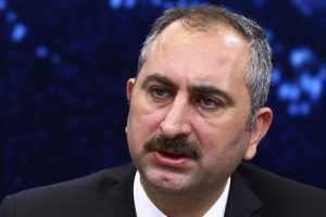 Adalet Bakanı G&uuml;l'den 'iflas erteleme' a&ccedil;ıklaması