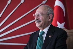 Kılı&ccedil;daroğlu partisinin il başkanlarıyla bir araya geldi