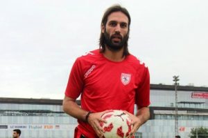 Samaras: Futbol oynamaktan keyif alıyorum