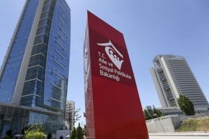 Bakanlık evlendirilmeye &ccedil;alışılan iki &ccedil;ocuğu kurtardı