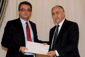KKTC Cumhurbaşkanı Akıncı d&ouml;rt partili koalisyon h&uuml;k&uuml;metini onayladı