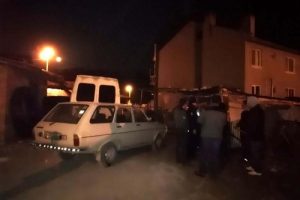 Bursa'da polis cami hoparlöründen 'hırsızlık' anonsu yaptı, gençler şüphelileri yakaladı