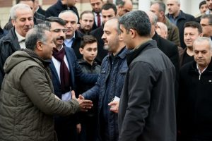 Bursa'da Başkan Aktaş, bereket sofrasında vatandaşlarla bir araya geldi