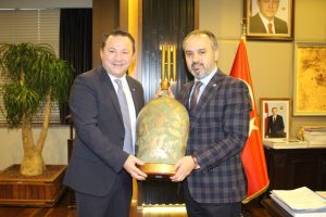 Bursa'da PERY&Ouml;N'den Başkan Aktaş'a ziyaret