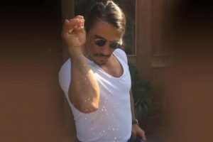 Nusret'in el hareketi tuzluk oldu