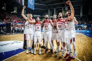 "FIBA ve EuroLeague bir &ccedil;&ouml;z&uuml;m bulmalı"
