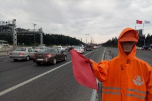 Yarı yıl tatili d&ouml;n&uuml;ş&uuml; trafik yoğunluğu yaşandı