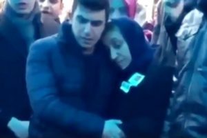 Afrin şehidi El-Bab şehidinin cenaze t&ouml;renine katılmış