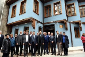 Bursa Gemlik'in yeni k&uuml;lt&uuml;r merkezi g&uuml;n sayıyor