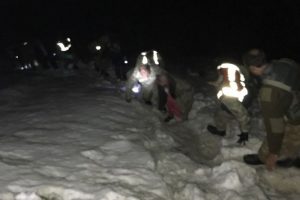 Donmak &uuml;zere olan k&uuml;&ccedil;&uuml;k kızı Mehmet&ccedil;ik buldu