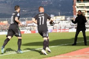 Yunanistan'da Lucescu r&uuml;zgarı esiyor