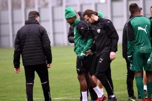 Bursaspor'da Shehu sakatlandı