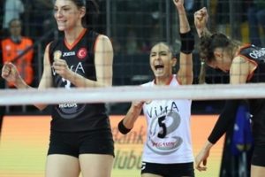 Eczacıbaşı kritik galibiyet sonrası mutlu