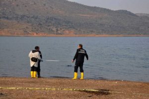 Emekli uzman &ccedil;avuş g&ouml;lde &ouml;l&uuml; bulundu