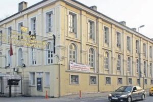 Mimar Sinan'da 8 &ouml;ğrenciye kırba&ccedil;lı işkence!