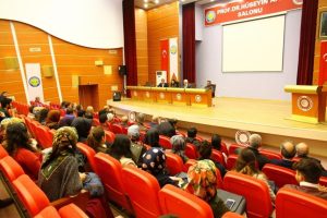 Ziraat fak&uuml;ltesinde int&ouml;rn eğitimi başladı