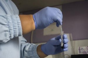Hindistan'da sahte doktor 21 kişiye AIDS bulaştırdı