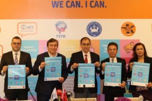 Spor yazarlarından kanser hastalarına destek