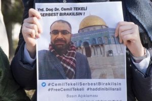 T&uuml;rk akademisyenin g&ouml;zaltı s&uuml;resi yeniden uzattı