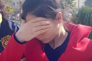4 yaşındaki &ccedil;ocuğunu &ouml;ld&uuml;rmeye &ccedil;alışan kadın hamile &ccedil;ıktı