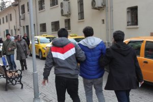 Tramvaydaki taciz ş&uuml;phelisine lin&ccedil; girişimi