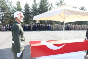 Şehit korucu i&ccedil;in t&ouml;ren d&uuml;zenlendi