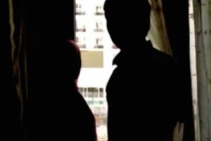FET&Ouml;'c&uuml; &ccedil;ift Finlandiya TV'sine konuştu, İstanbul'da yakalandı