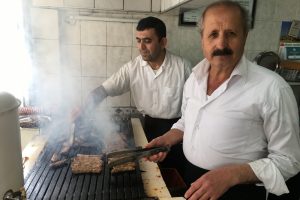 İzmir'den Amerika'ya kargoyla pişmiş k&ouml;fte